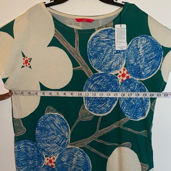 SOLD - Graniph Lady F Womens Floral T-Shirt (NEW WITH TAGS) Size: Med/Large - Picture 6 of 9